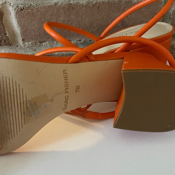 Marc Fisher shoes Galvin block heel strappy leather orange size 7 - Picture 3 of 5
